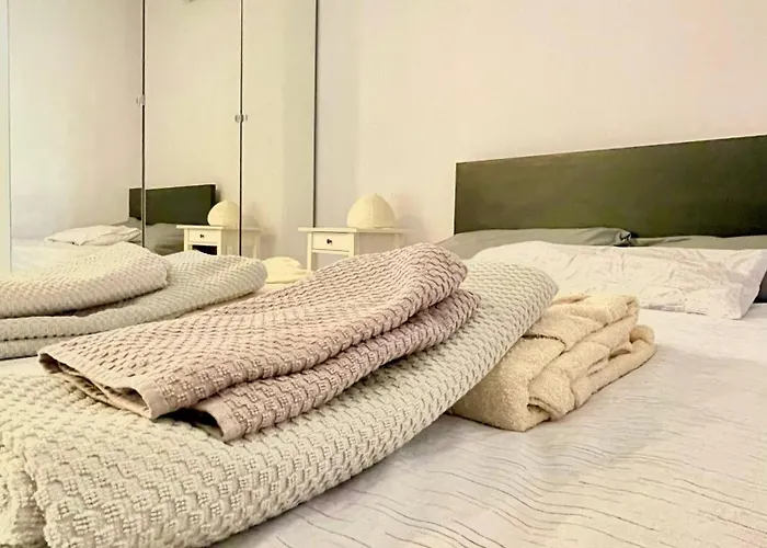 Sweet Home Apartment